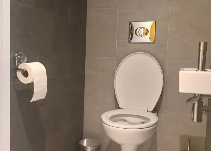 Oda ve Kahvaltı Sunflower Leiden