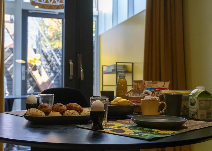 Sunflower Bed & Breakfast 3*