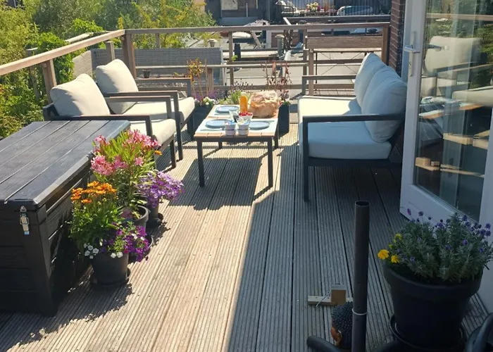 Sunflower Oda ve Kahvaltı 3*